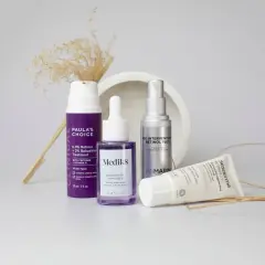 Zestaw kosmetyków z retinolem i bakuchiolem. Dowiedz się, bakuchiol co to za składnik, który działa jak retinol, ale jest łagodniejszy.