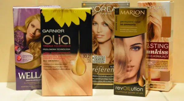 Pudełka farb do włosów: Garnier Olia, L'Oréal, Marion, Wella. Zastanawiasz się, ppd co to? To składnik wielu farb.