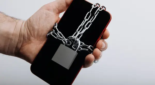 Jak blokowanie internetu kształtuje rynek rozrywki online w Polsce